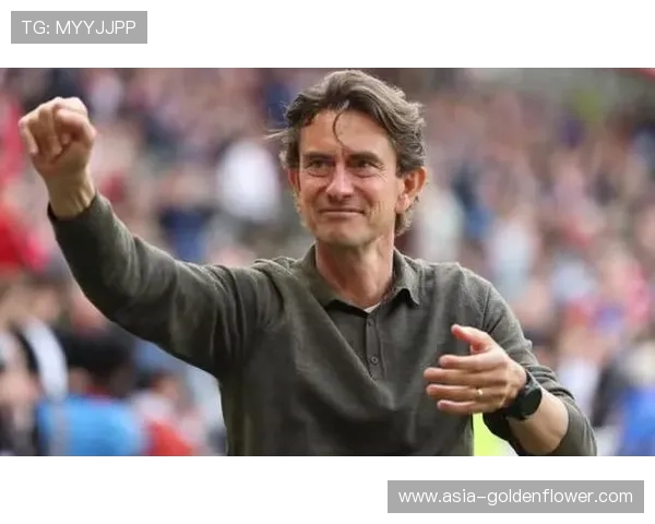 热刺主帅弗兰克言论引发球迷不满，战布伦特福德迎压力测试